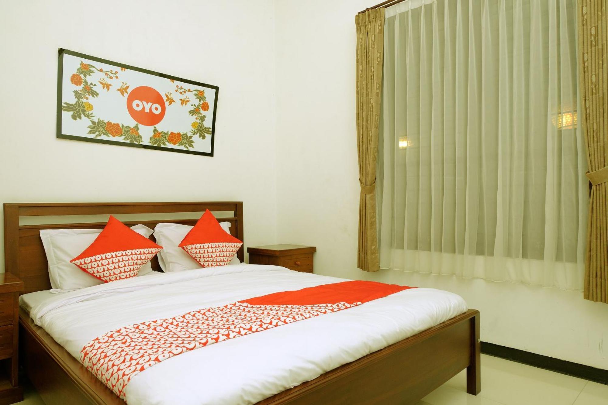 Oyo 350 D' Maktab Homestay Syariah Маланг Экстерьер фото